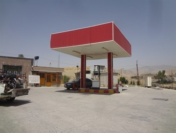 تنها جایگاه سوخت شهر باشت در حال تعمیر است