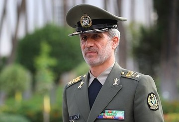 جزئیاتی بیشتر درباره جدیدترین دستاورد نظامی ایران از زبان وزیر دفاع و فرمانده نیروی هوایی ارتش