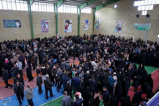 وداع خانواده های شهدای حادثه تروریستی زاهدان در اصفهان