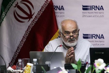 ماجرای چرخشهای عجیب احمد توکلی ماجرای چرخشهای عجیب احمد توکلی