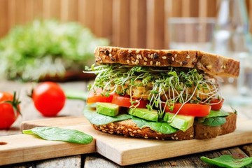 در کدام رستوران‌ها غذای گیاهی بخوریم؟