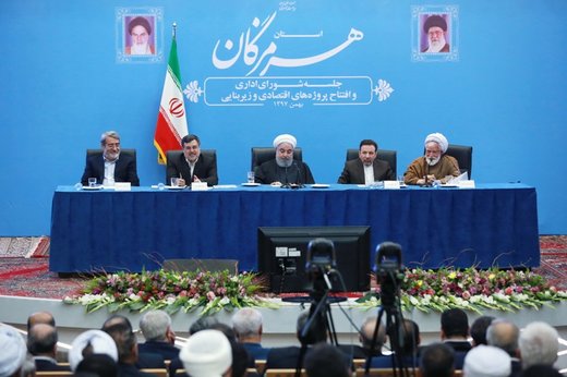 الرئیس روحانی: سنعبر من المشاكل فی ظل الوحدة والجهود والامل الرئیس روحانی: سنعبر من المشاكل فی ظل الوحدة والجهود والامل