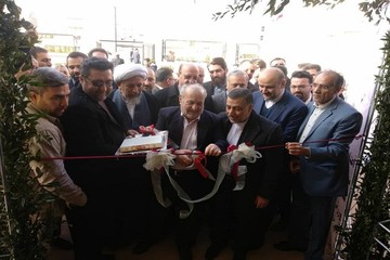 یک سالن ورزشی با حضور وزیر دادگستری در قزوین بهرهبرداری شد یک سالن ورزشی با حضور وزیر دادگستری در قزوین بهرهبرداری شد