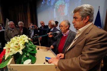 بزرگداشت استاد همایون خرم
