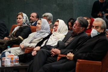 بزرگداشت استاد همایون خرم