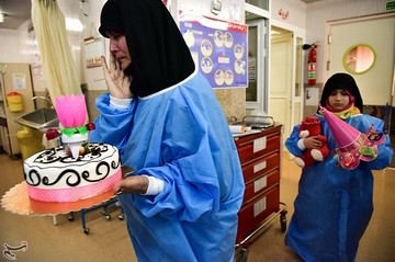 روز تولد طلائیه عکافی
