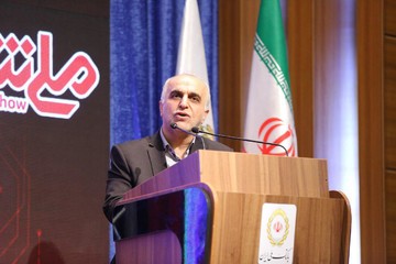 وزیر اقتصاد: تحولات فناورانه بانک ملی ایران مقدمه اقتصاد هوشمند است