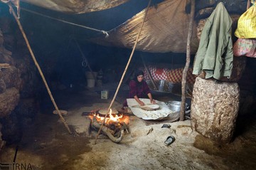 زندگی خانواده غارنشین در شهر اندیکا