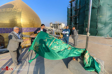 گل آرایی حرم علوی در آستانه ولادت حضرت فاطمه (س)
