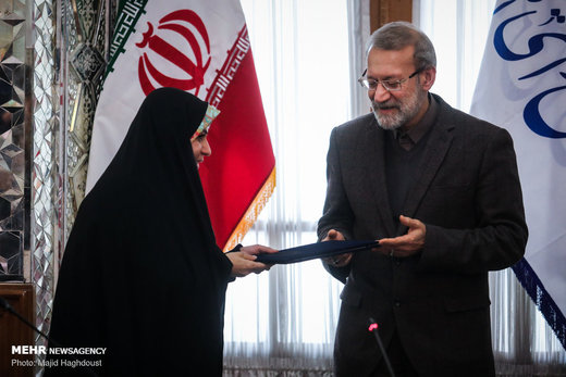 دیدار رئیس مجلس شورای اسلامی با بانوان نماینده