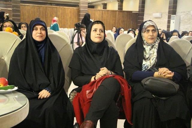 پاسداشت مقام مادر و روز زن جهت تقدیر از بانوان شاغل در شهرداری رشت