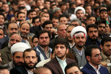 دیدار جمعی از مداحان و ذاکران اهل بیت(ع) با رهبر معظم انقلاب اسلامی