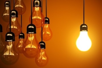 کلافگی از فیش‌های گران برق در کرمان
