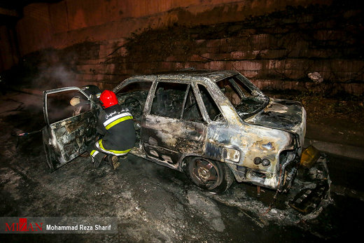 آتش سوزی پراید در اصفهان