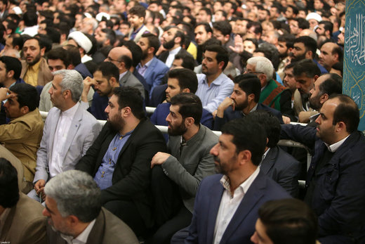 دیدار جمعی از مداحان و ذاکران اهل بیت(ع) با رهبر معظم انقلاب اسلامی