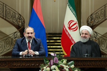 Iran ready to transfer ICT knowhow to Armenia: President

