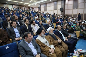 رییس دانشگاه لرستان: سیره امام علی برای همه ما الگوی کامل زندگی است
