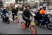 تصاویر | دوچرخه‌سواری ادموند بزیک، پرویز برومند و ناصر محمدخانی در میرداماد