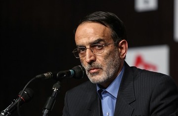 کریمی‌قدوسی حتی نمی‌داند مجلس چند نماینده دارد!/ شیرینی برای استعفای ظریف نبود، برای ولادت حضرت زهرا بود