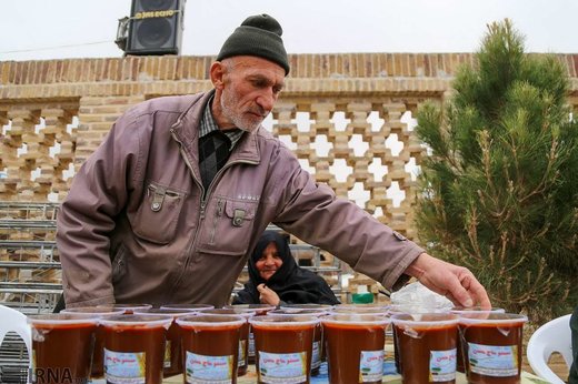 آیین سنتی سمنو پزان شهر درق