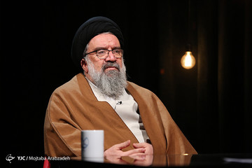 سید احمد خاتمی: اروپا و آمریکا سر و ته یک کرباسند