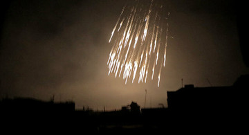 برای دومین بار ائتلاف آمریکا الباغوز سوریه را با «فسفر سفید» بمباران کرد