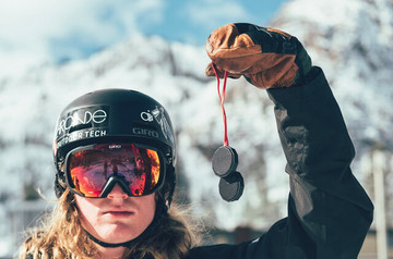 اسپیکر مکالمه تلفنی برای اسکی‌بازان ابداع شد
