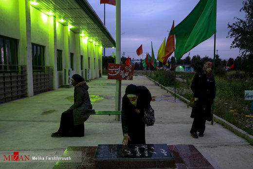 کاروان راهیان نور دانشجویان خارجی در مناطق عملیاتی جنوب