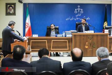اولین جلسه دادگاه رسیدگی به اتهام مدیر عامل سابق شرکت بازرگانی پتروشیمی و ۱۳ متهم دیگر