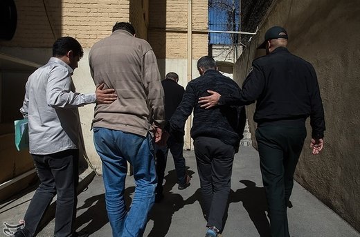 دستگیری سارقان مامورنما