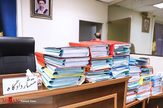 اولین جلسه دادگاه رسیدگی به اتهام مدیر عامل سابق شرکت بازرگانی پتروشیمی و ۱۳ متهم دیگر