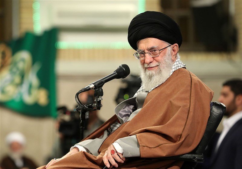 رهبر انقلاب: بسیاری از مشکلات کشور ما ناشی از فقدان صداقت است
