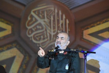 سردار سلامی: دشمن را خسته و افسرده کردهایم سردار سلامی: دشمن را خسته و افسرده کردهایم