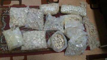 عکس | کشف ۱۱ کیلو هروئین فشرده در گمرک