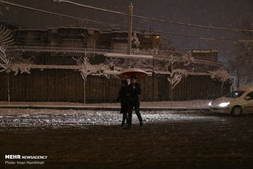 شب برفی همدان