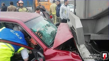 تصادف پراید با تانکر در جاده خاوران