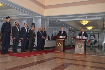 Zarif: Iran-Iraq cooperation strengthens security in region