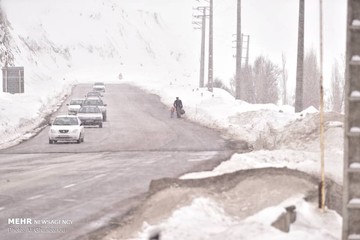 چهره زمستانی گردنه امامزاده هاشم(ع)