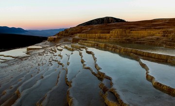 تصاویر | زیباترین چشمه‌های رنگی ایران