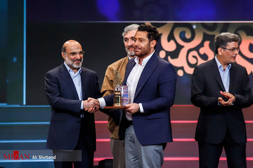 باز هم حواشی مراسم جشنواره جام جم/ کدام مظلومیت آقای فردوسی‌پور؟