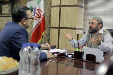 وقتی معاون وزیر شخصیت اصلی سریال نوروزی می‌شود