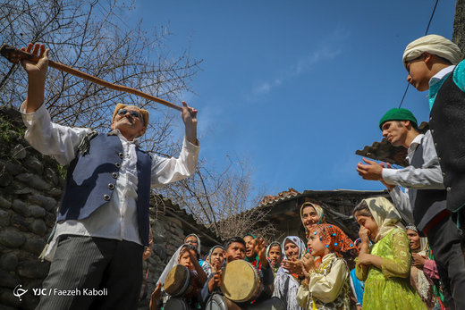 آیین سنتی نوروزخوانی در روستای بالاجاده استان گلستان