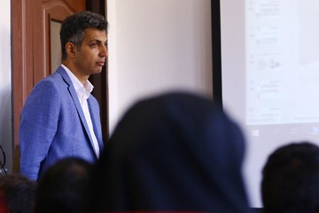 جلسه دفاع عادل فردوسی پور