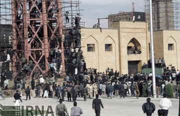 26 اسفند 1373؛درگذشت حجت الاسلام و المسلمین حاج سید احمد خمینی