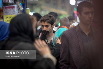 فعالان بازار خشکبار می‌گویند کاهش تولید، افزایش قیمت آجیل، سرمازدگی و خشکسالی، باعث شده میزان خرید آجیل عید نسبت به سال‌های گذشته کاهشی 60 درصدی داشته باشد