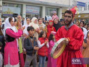 کارناوال استقبال از نوروز ۹۸ در خیابان‌های آستارا