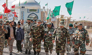 بازدید فرمانده نیروی زمینی ارتش از مناطق عملیاتی راهیان نور 