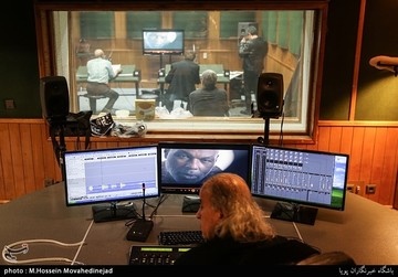 سعید مظفری: اینجا با پول کاری پیش نمی‌رود/ حرفه ما حرفه حقوق و مزایا نیست