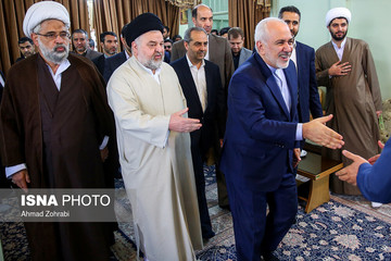 دیدار ظریف با مراجع عظام تقلید در قم