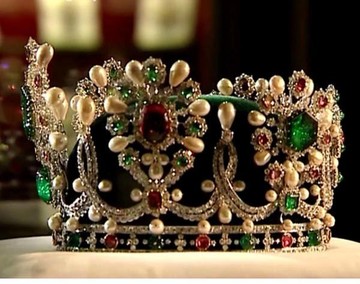 تعطیلی خزانه جواهرات ملی در آخرین روز کاری سال ۹۷